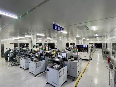 開足馬力 全力以“復(fù)”——貴州黔兆光電公司復(fù)工復(fù)產(chǎn)見(jiàn)聞